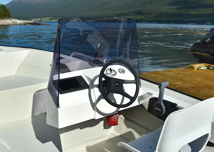 11 Person In Vevang-by Traum