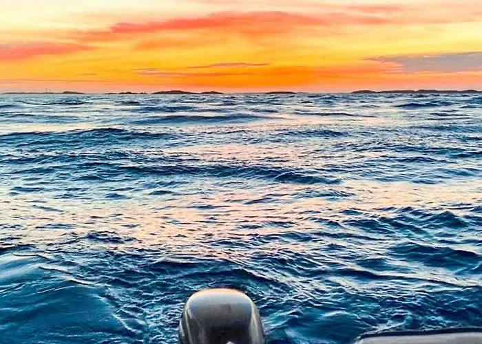 11 Person In Vevang-by Traum *