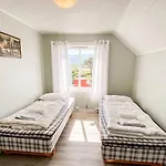 11 Person In Vevang-by Traum