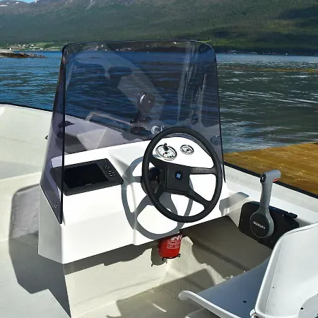 11 Person In Vevang-by Traum